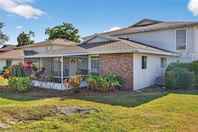 3271 Royal Canadian TRCE # 1, Fort Myers, FL 33907