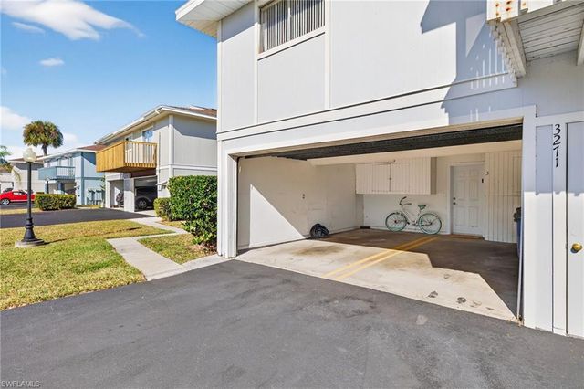 3271 Royal Canadian TRCE # 1, Fort Myers, FL 33907