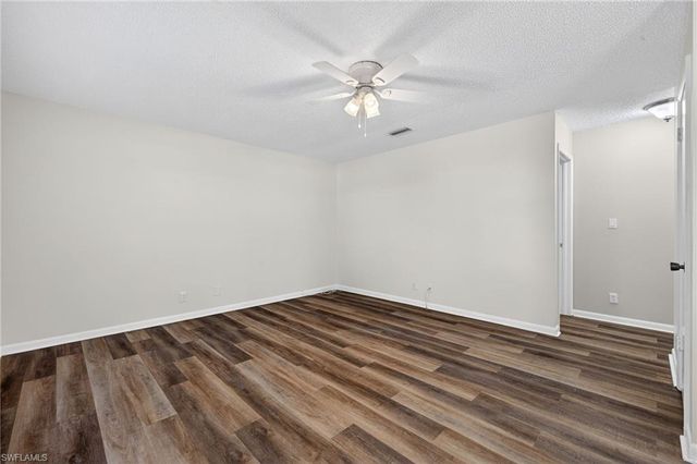 3271 Royal Canadian TRCE # 1, Fort Myers, FL 33907