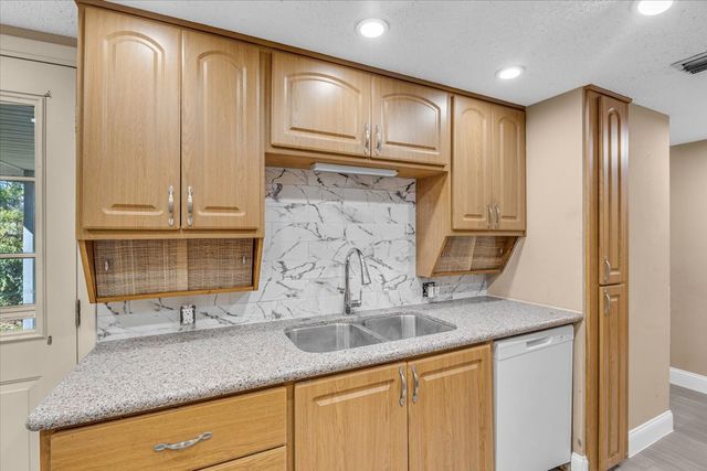 2801 Vancouver Street, Irving, TX 75062