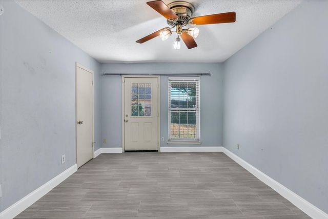 2801 Vancouver Street, Irving, TX 75062