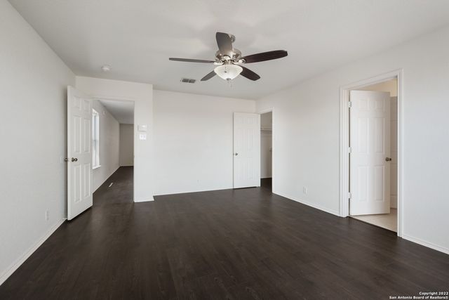 426 REBA, Converse, TX 78109