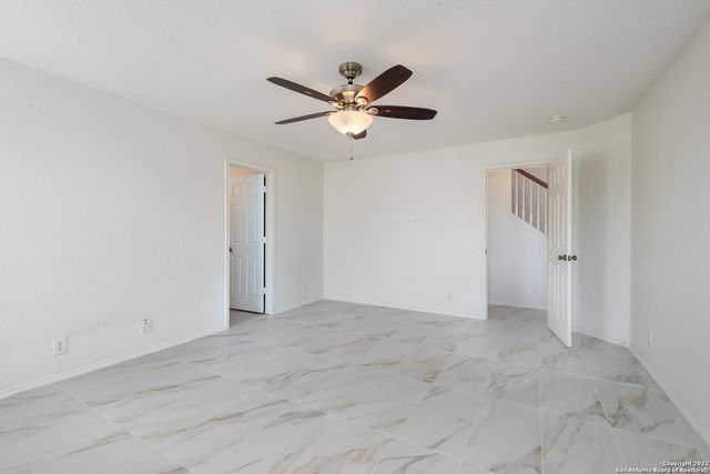 426 REBA, Converse, TX 78109