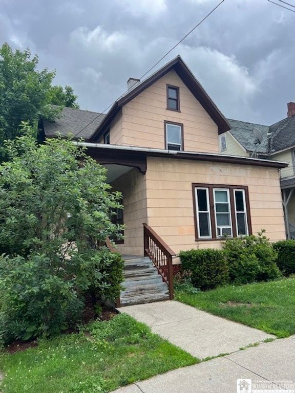 331 Foote Avenue, Jamestown, NY 14701