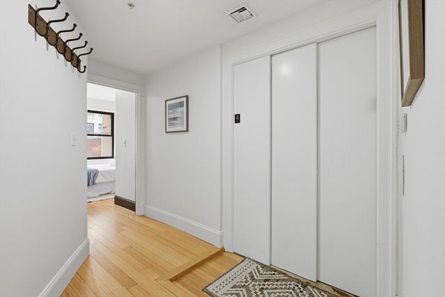 55 Temple Pl 4, Boston, MA 02111