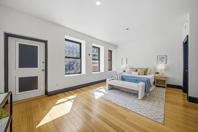 55 Temple Pl 4, Boston, MA 02111