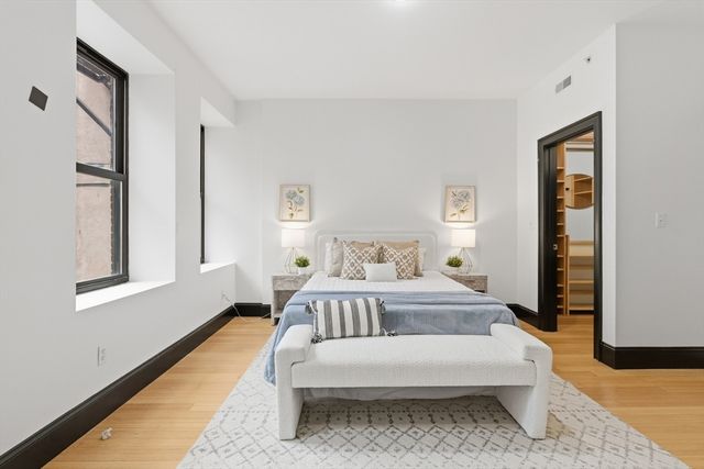 55 Temple Pl 4, Boston, MA 02111