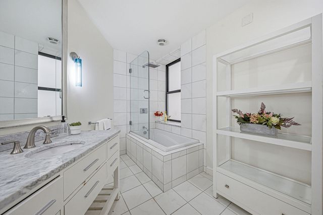 55 Temple Pl 4, Boston, MA 02111