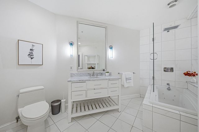 55 Temple Pl 4, Boston, MA 02111