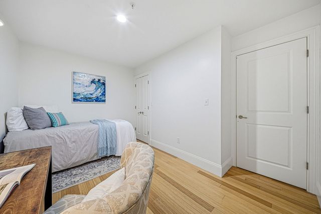 55 Temple Pl 4, Boston, MA 02111