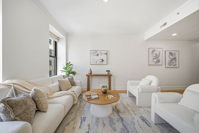 55 Temple Pl 4, Boston, MA 02111