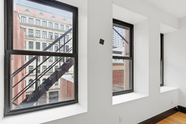55 Temple Pl 4, Boston, MA 02111
