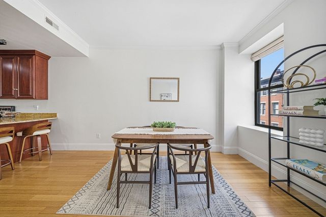 55 Temple Pl 4, Boston, MA 02111