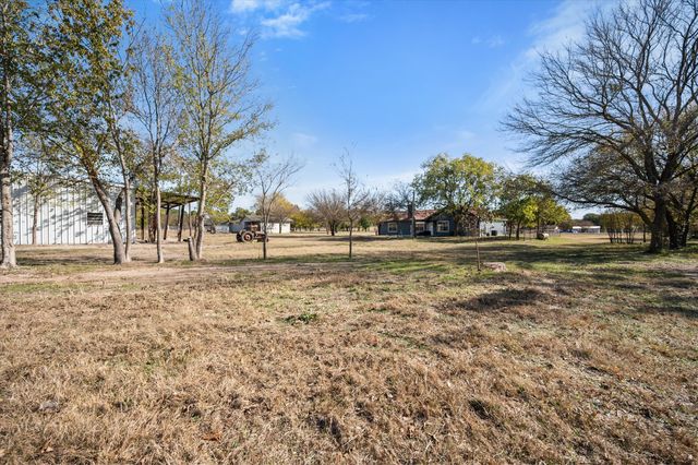 1301 County Road 705 Road, Joshua, TX 76058