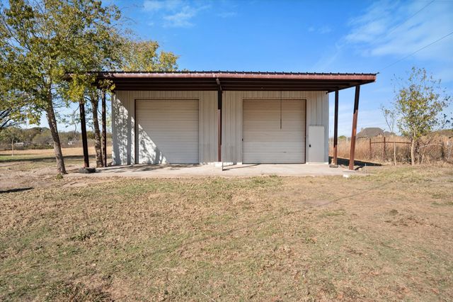 1301 County Road 705 Road, Joshua, TX 76058