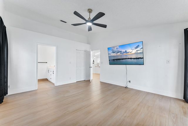 6249 Foster Street, Jupiter, FL 33458