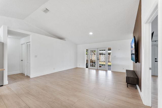 6249 Foster Street, Jupiter, FL 33458