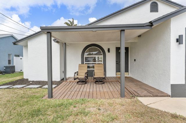 6249 Foster Street, Jupiter, FL 33458