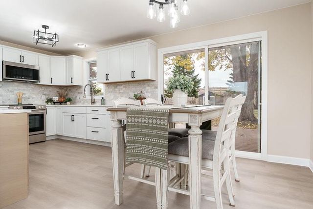 2205 Green Valley Drive, Janesville, WI 53546