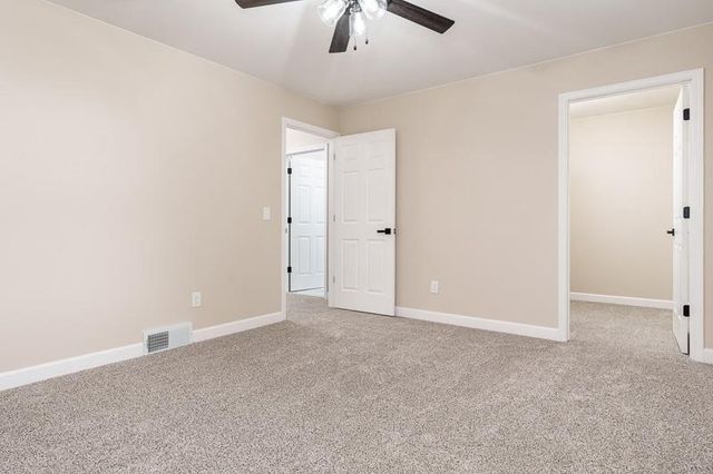 2205 Green Valley Drive, Janesville, WI 53546