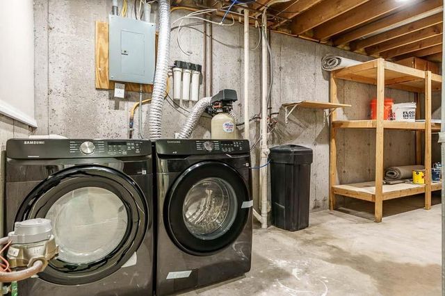 2205 Green Valley Drive, Janesville, WI 53546