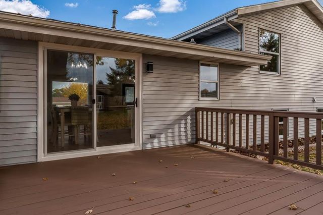 2205 Green Valley Drive, Janesville, WI 53546