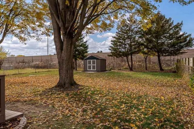 2205 Green Valley Drive, Janesville, WI 53546