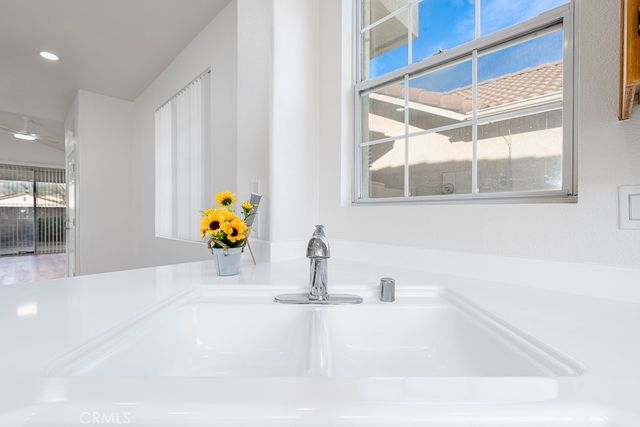 811 Camino De Plata, San Jacinto, CA 92583