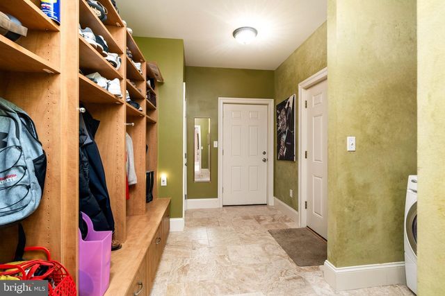12 MOUNTAIN VIEW CT, Ewing, NJ 08628