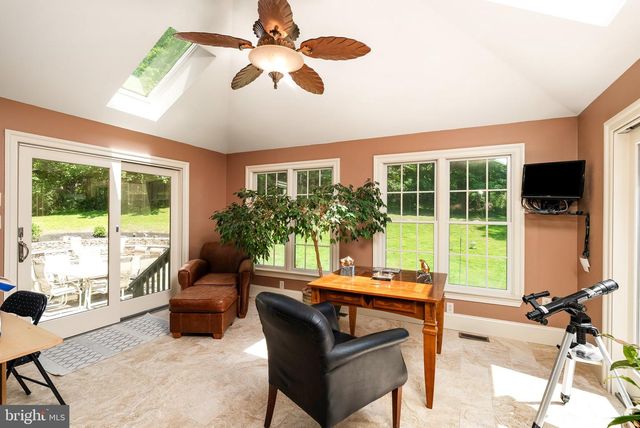 12 MOUNTAIN VIEW CT, Ewing, NJ 08628