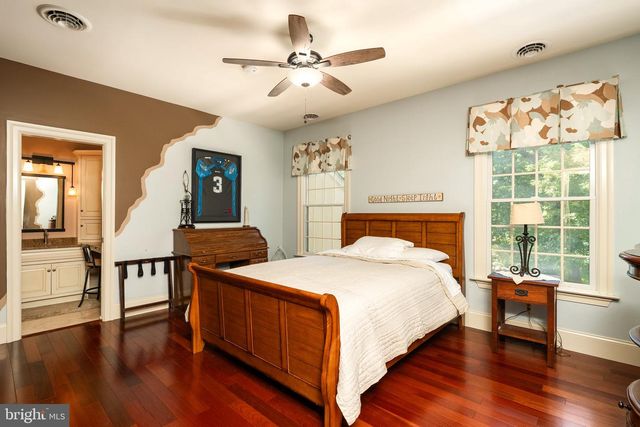 12 MOUNTAIN VIEW CT, Ewing, NJ 08628