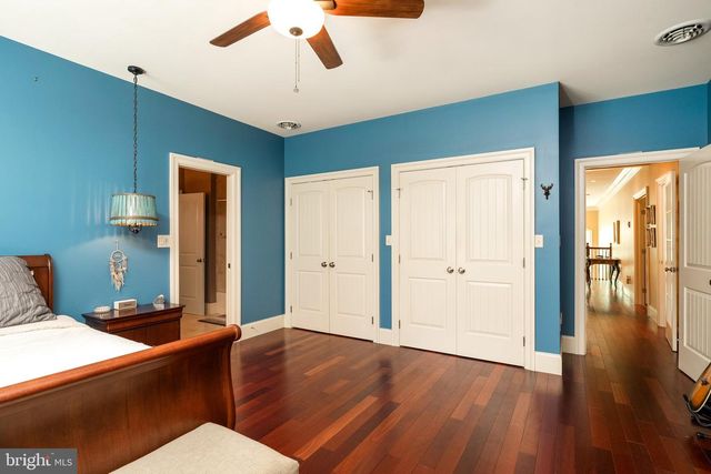 12 MOUNTAIN VIEW CT, Ewing, NJ 08628