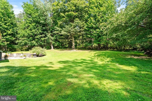 12 MOUNTAIN VIEW CT, Ewing, NJ 08628