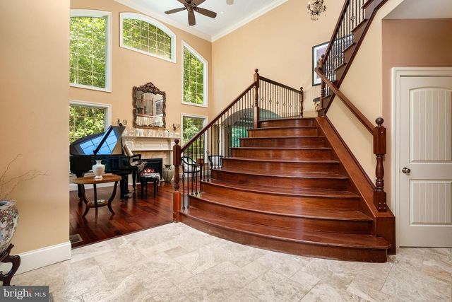 12 MOUNTAIN VIEW CT, Ewing, NJ 08628