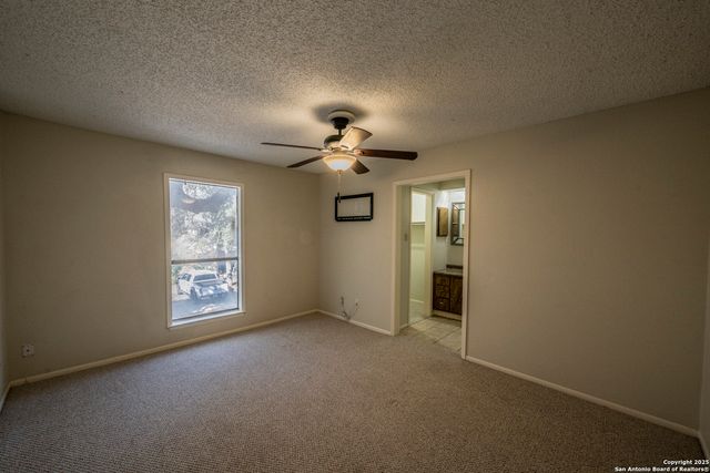 3843 Barrington St Apt 130H, San Antonio, TX 78217