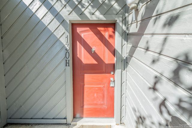 3843 Barrington St Apt 130H, San Antonio, TX 78217