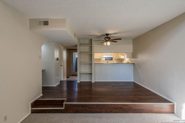 3843 Barrington St Apt 130H, San Antonio, TX 78217