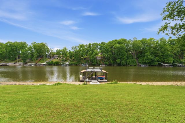 659 Westwood Ln, Estill Springs, TN 37330