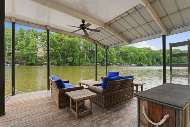 659 Westwood Ln, Estill Springs, TN 37330