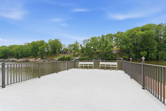 659 Westwood Ln, Estill Springs, TN 37330