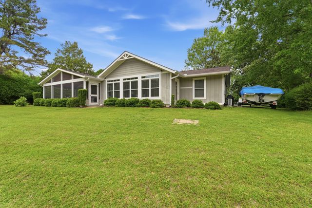 659 Westwood Ln, Estill Springs, TN 37330