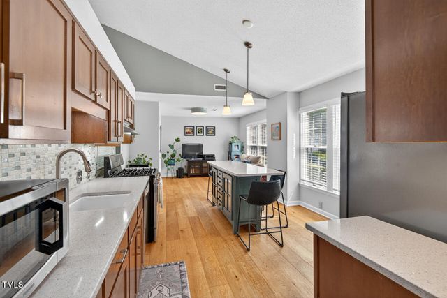 123 Weatherhill Point, Carrboro, NC 27510