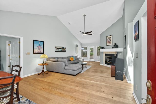 123 Weatherhill Point, Carrboro, NC 27510