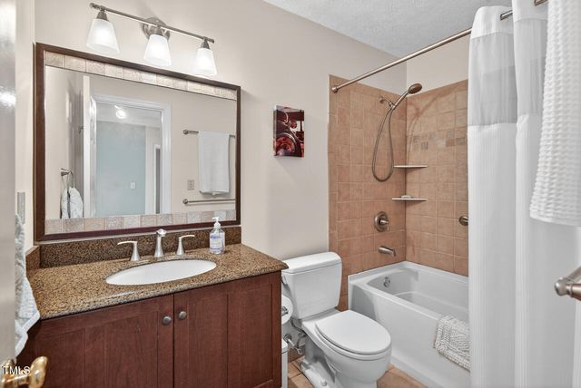 123 Weatherhill Point, Carrboro, NC 27510