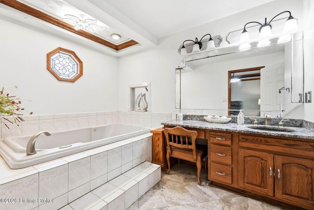 5504 Mount Washington Rd, Louisville, KY 40229