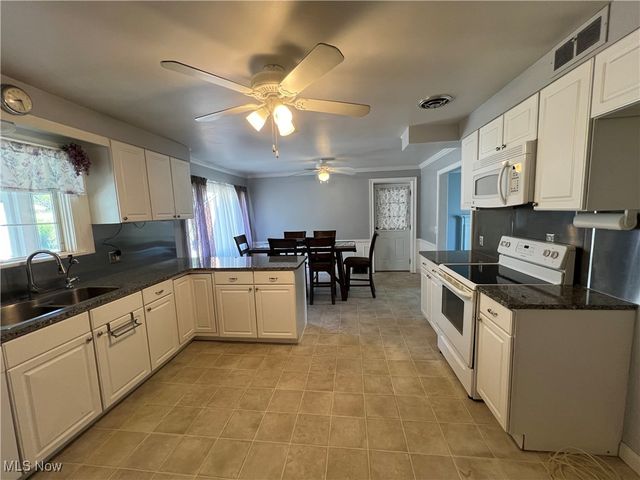 3321 Martindale Road NE, Canton, OH 44714