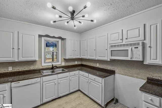 124 Nottingham Lane, Easley, SC 29640