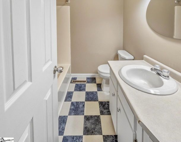 124 Nottingham Lane, Easley, SC 29640