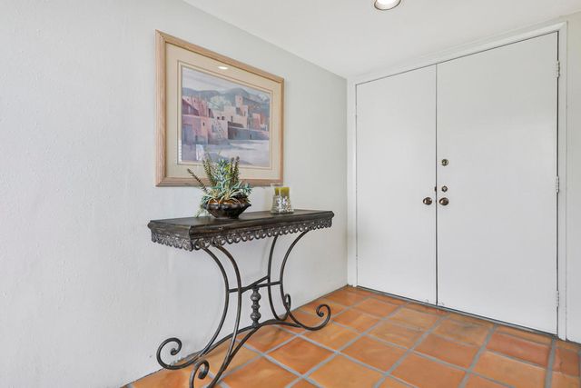 17 La Cerra Circle, Rancho Mirage, CA 92270