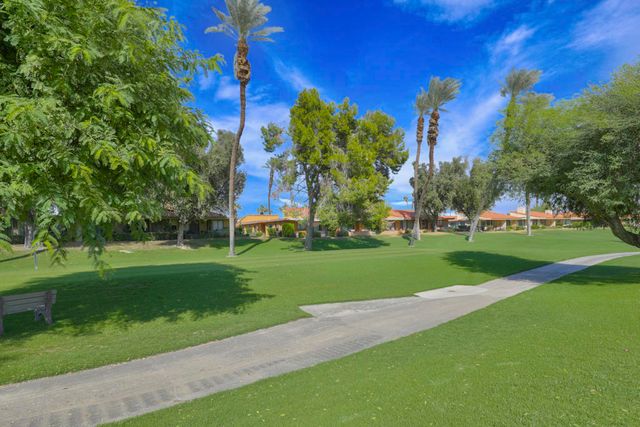17 La Cerra Circle, Rancho Mirage, CA 92270